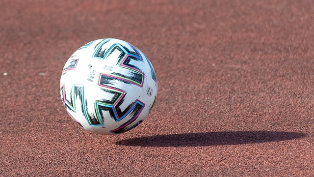 也能在不经 也能在不经